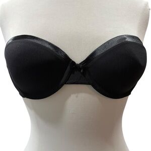 Warner’s Elegant Black Strapless Bra
